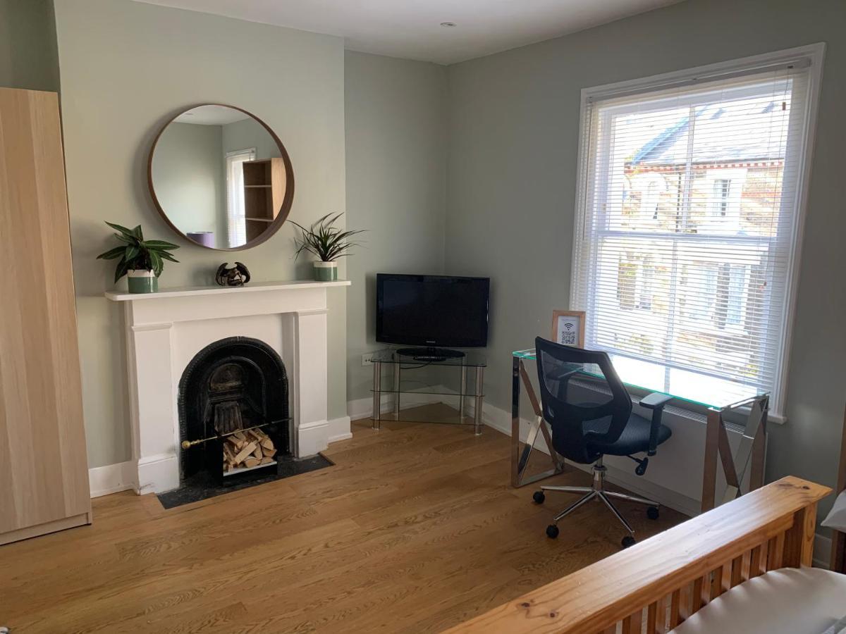 Jkhomestay London Eksteriør billede